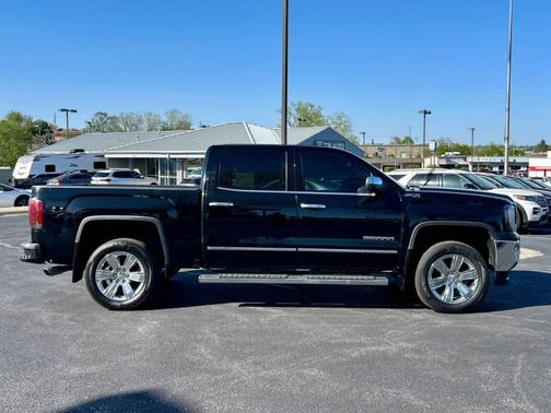 Black 2018 GMC Sierra 1500 SLT