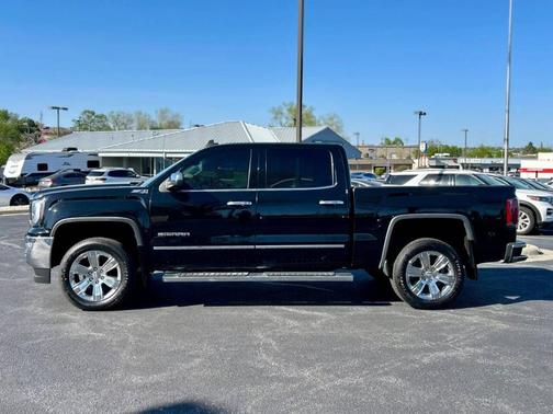 Black 2018 GMC Sierra 1500 SLT