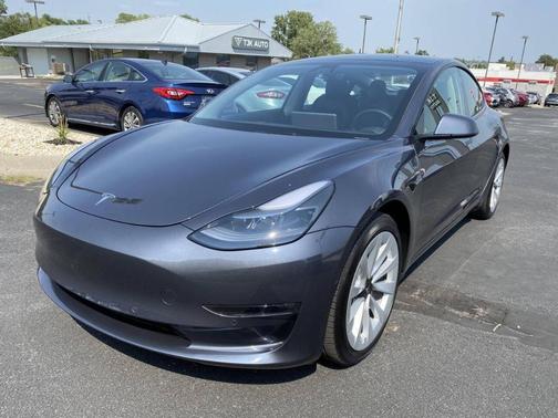 2022 Tesla Model 3 Long Range