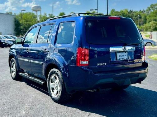 Blue 2013 Honda Pilot LX
