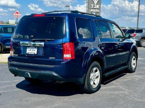 Blue 2013 Honda Pilot LX