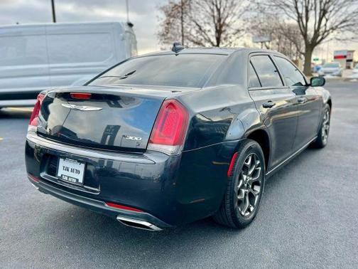 2017 Chrysler 300 S