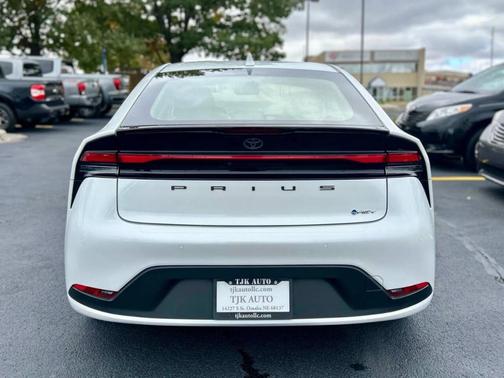 2024 Toyota Prius LE