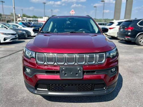 2022 Jeep Compass Latitude Lux