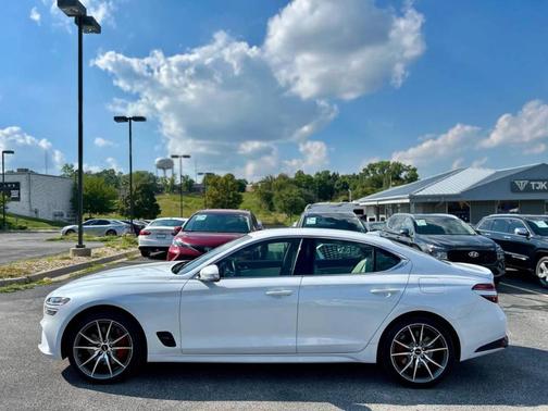 2025 Genesis G70 2.5T