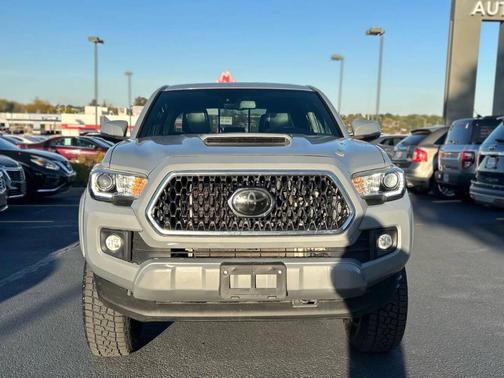 2018 Toyota Tacoma TRD Sport