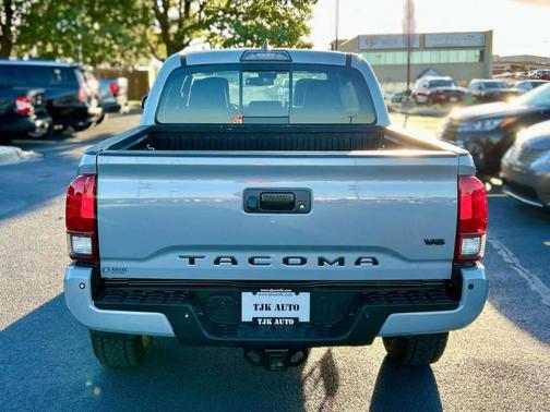 2018 Toyota Tacoma TRD Sport