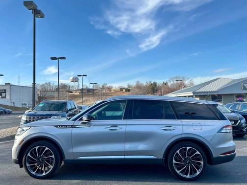 Silver 2020 Lincoln Aviator Reserve AWD