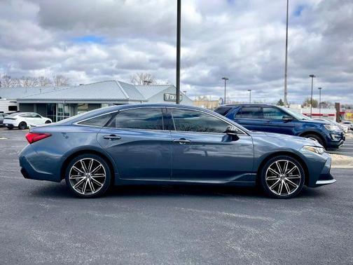 Blue 2020 Toyota Avalon XSE
