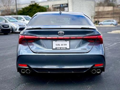Blue 2020 Toyota Avalon XSE