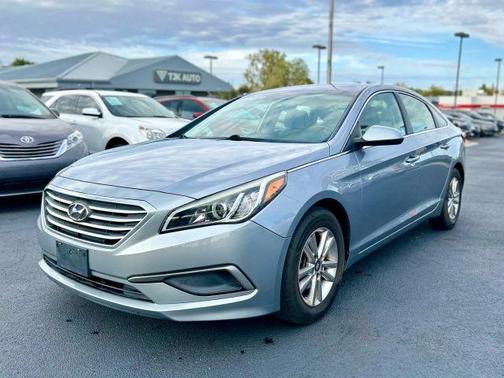 2016 Hyundai SONATA SE