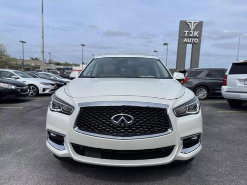 2017 INFINITI QX60 Base