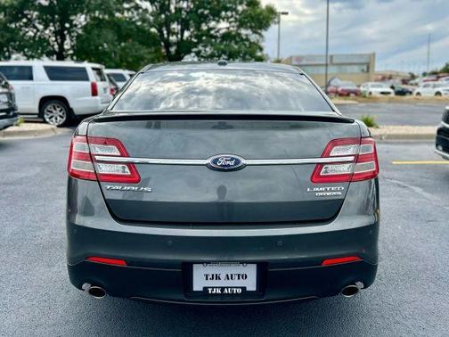 2016 Ford Taurus Limited