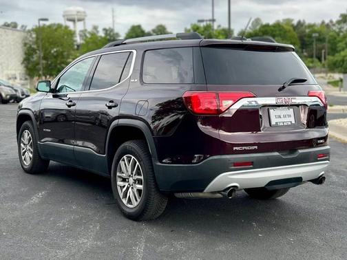 Maroon 2018 GMC Acadia SLE-2