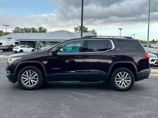 Maroon 2018 GMC Acadia SLE-2
