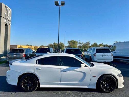 2019 Dodge Charger Scat Pack