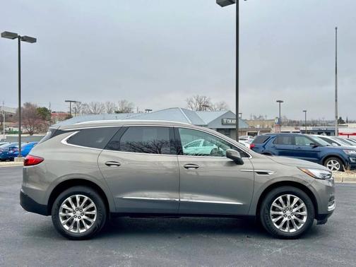 2018 Buick Enclave Essence