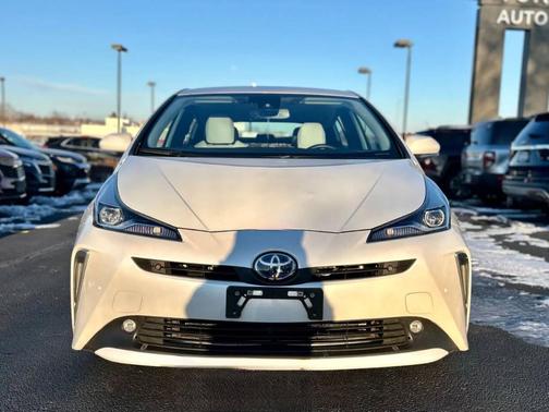2021 Toyota Prius LE