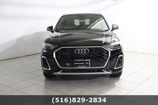 Photo 4 of 30 of 2023 Audi Q5 e 55 S line quattro Premium