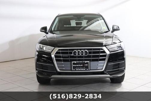 Photo 4 of 29 of 2019 Audi Q5 2.0T Premium