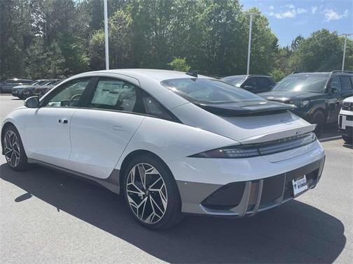 2025 Hyundai IONIQ 6 SEL