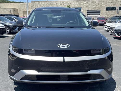 2025 Hyundai IONIQ 5 SE