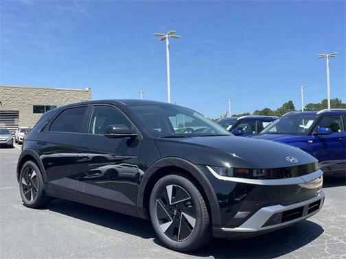 2025 Hyundai IONIQ 5 SE