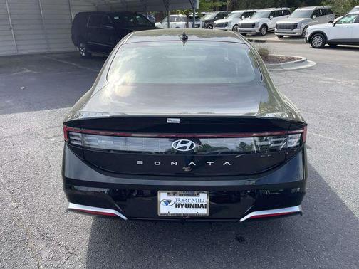 Abyss Black 2026 Hyundai SONATA SEL
