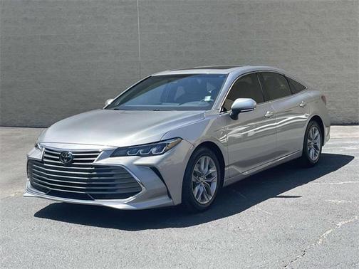 2019 Toyota Avalon XLE