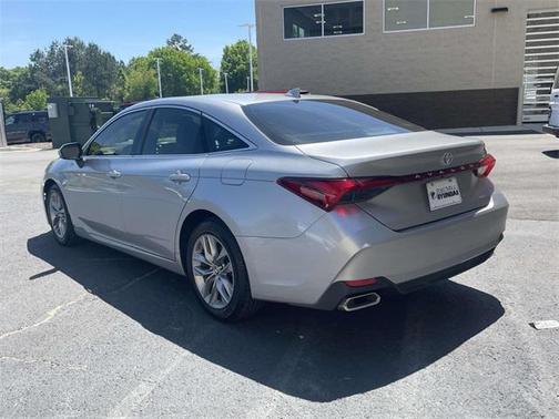 2019 Toyota Avalon XLE