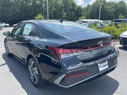 2025 Hyundai ELANTRA Sport