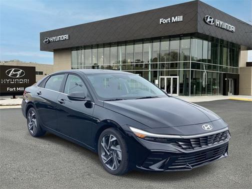 2025 Hyundai ELANTRA SEL