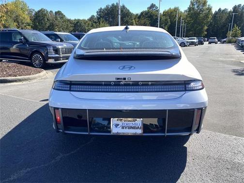 2025 Hyundai IONIQ 6 SEL