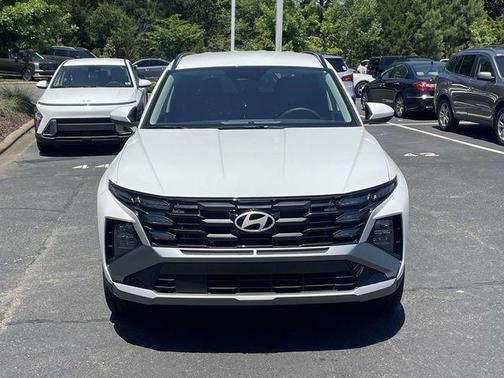 Serenity White Pearl 2026 Hyundai TUCSON SEL Plus