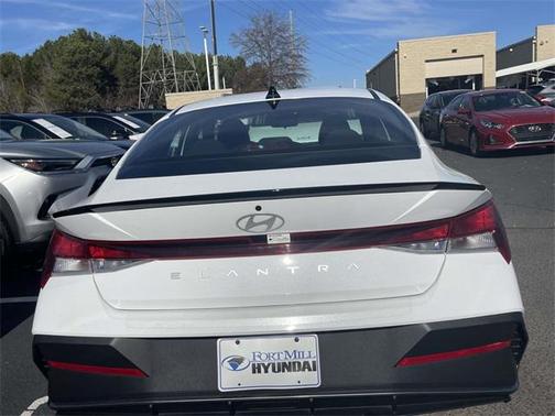 2025 Hyundai ELANTRA Sport