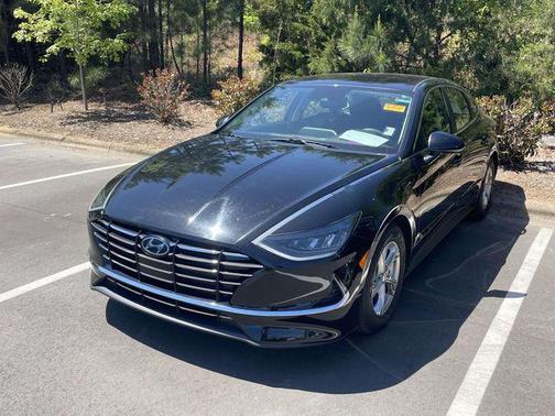 2022 Hyundai SONATA SE