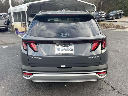 2026 Hyundai TUCSON Hybrid SEL