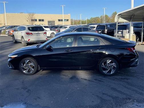 2025 Hyundai ELANTRA Sport