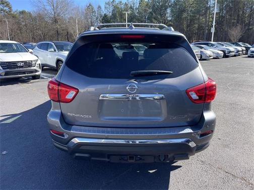 2019 Nissan Pathfinder Platinum