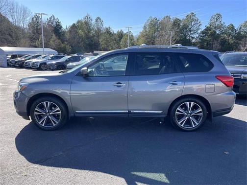 2019 Nissan Pathfinder Platinum