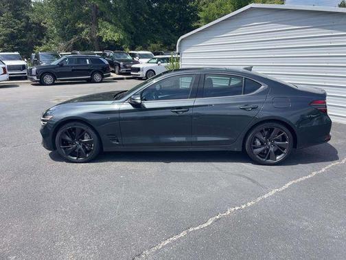 Hallasan Green 2023 Genesis G70 3.3T AWD