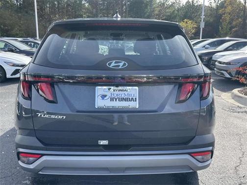 2025 Hyundai TUCSON SE