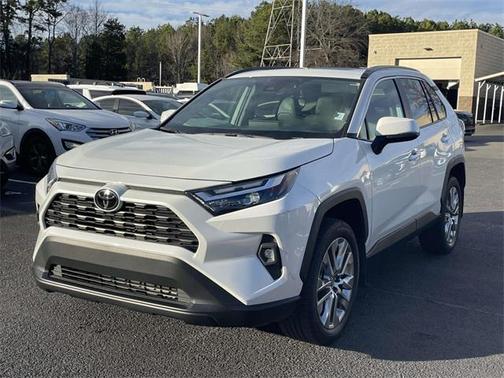 2024 Toyota RAV4 XLE Premium