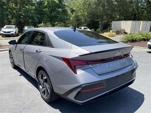 2025 Hyundai ELANTRA Sport