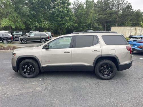 Light Stone Metallic 2023 GMC Acadia AWD AT4