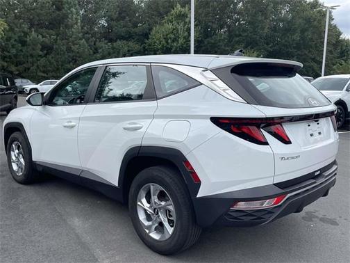 2022 Hyundai TUCSON SE