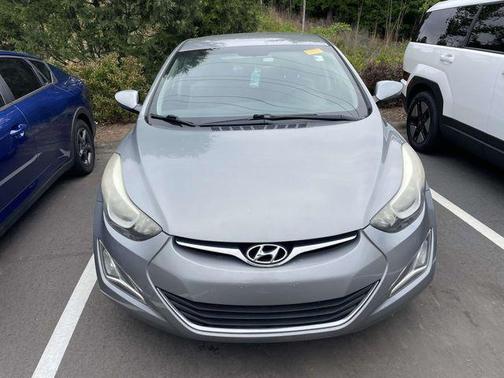 Titanium Gray Metallic 2015 Hyundai ELANTRA SE