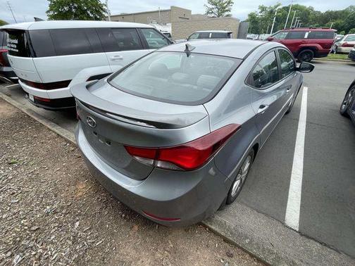 Titanium Gray Metallic 2015 Hyundai ELANTRA SE