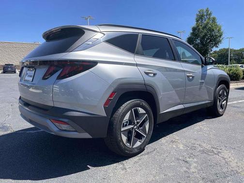 Shimmering Silver 2026 Hyundai TUCSON SEL