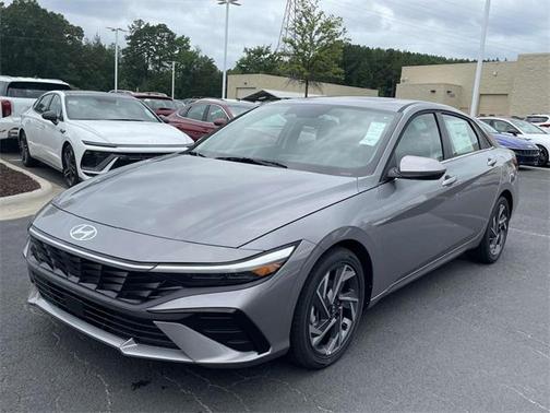 2025 Hyundai ELANTRA Limited